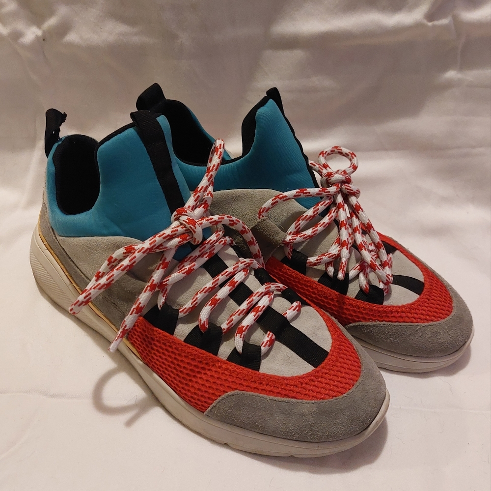 Steve madden sneakers